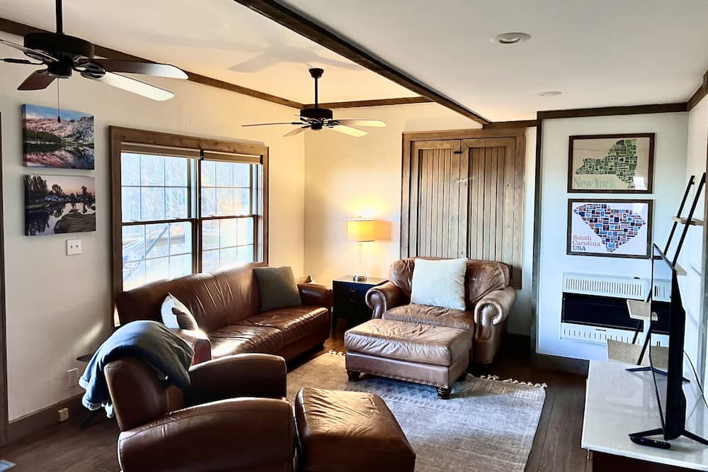 Photo of Bedroom in Lake Lure