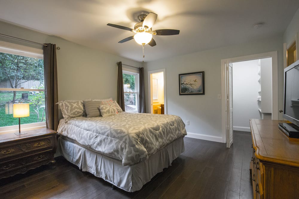 Photo of Bedroom in Fairview