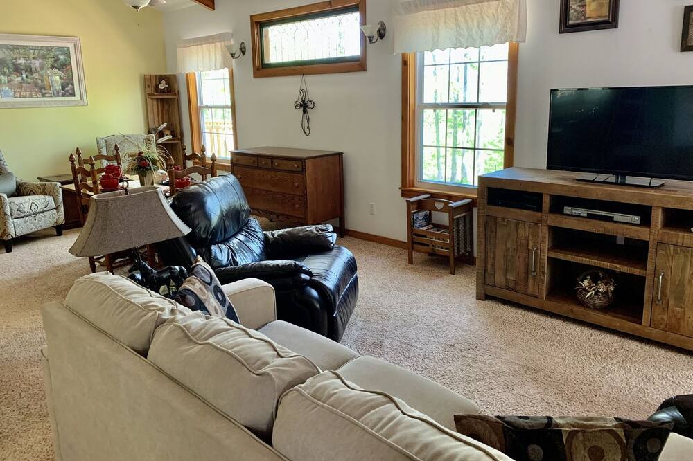Photo of Livingroom in Waynesboro