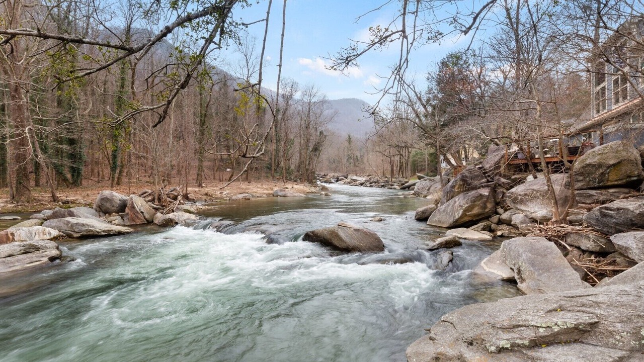 Photo of Others in Chimney Rock