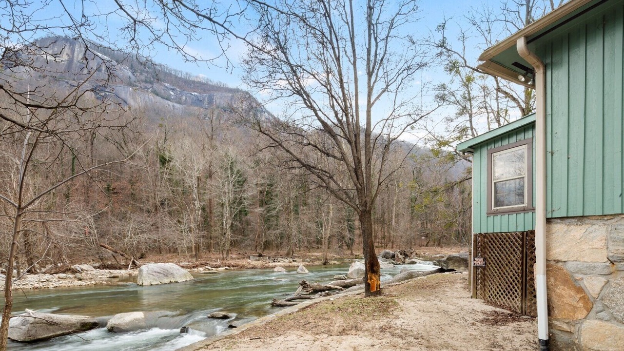 Photo of Outdoor in Chimney Rock