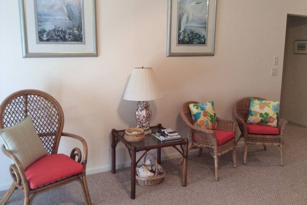 Photo of Livingroom in Ocean Isle Beach