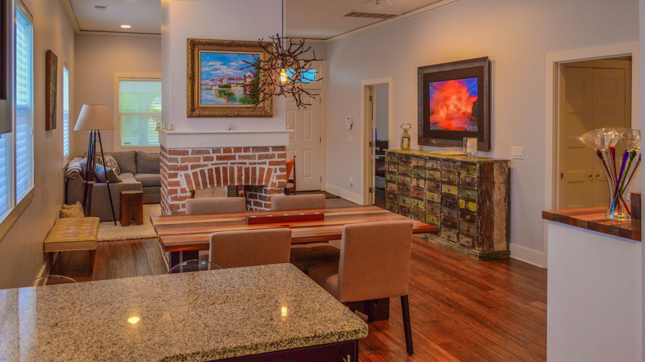 Photo of Livingroom in Wilmington Historic District