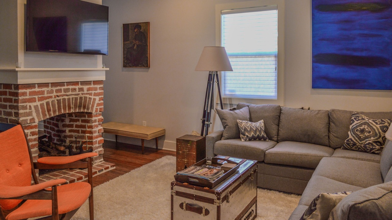 Photo of Livingroom in Wilmington Historic District