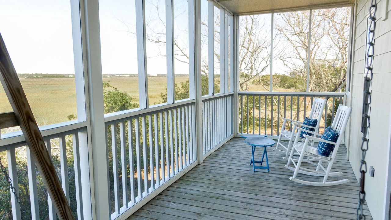 Photo of Patio Balcony in Sunset Beach