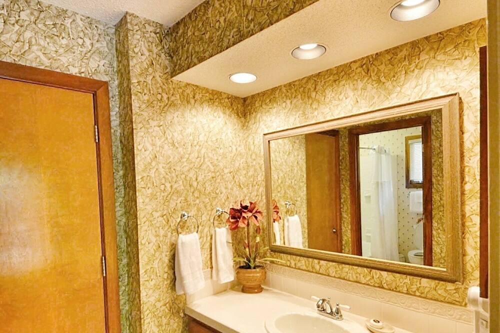 Photo of Bathroom in Kiawah Island
