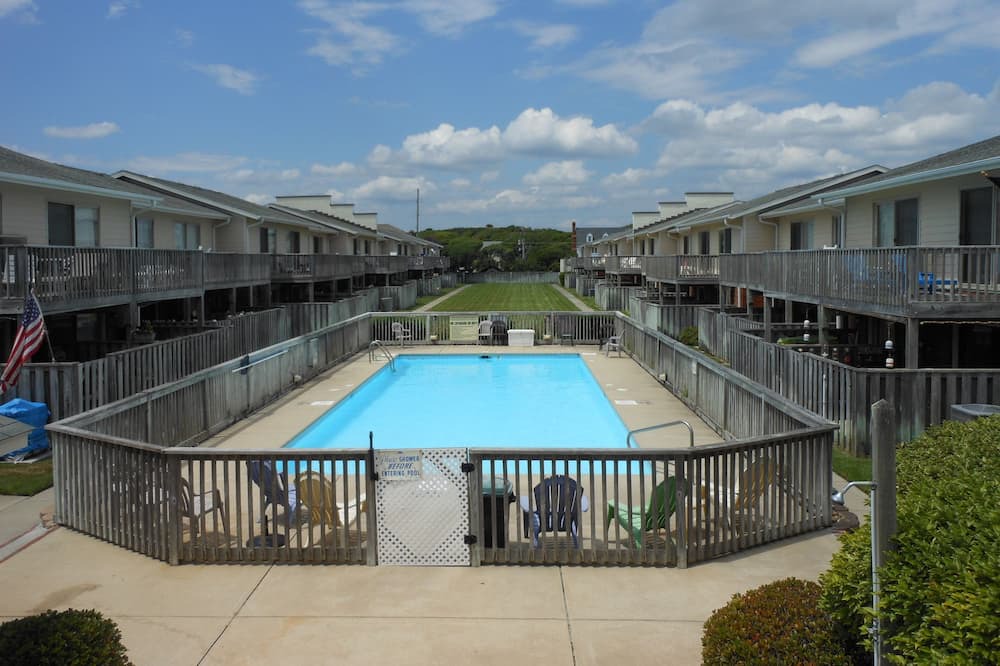 Photo of Outdoor in Pine Knoll Shores