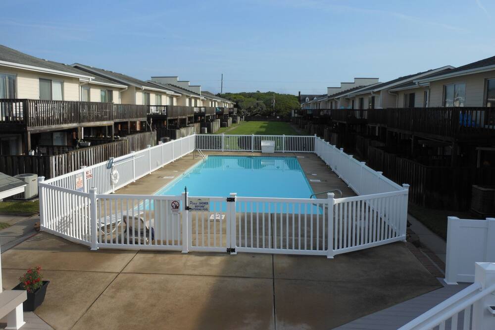 Photo of Outdoor in Pine Knoll Shores
