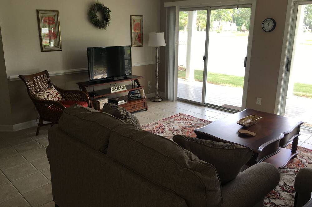 Photo of Bedroom in Calabash