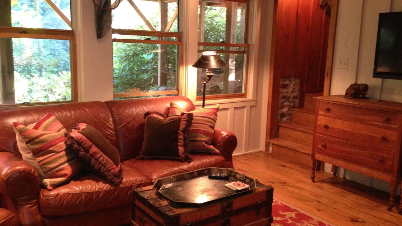 Photo of Livingroom in Mirror Lake