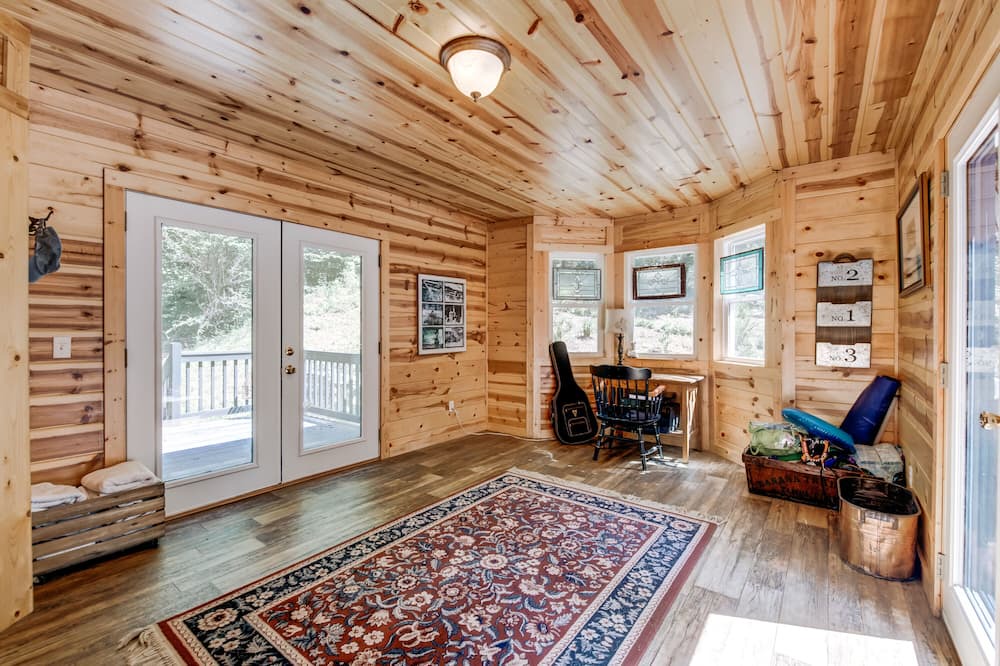 Photo of Outdoor in Hayesville