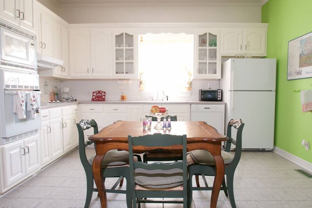 Photo of Kitchen in Lynchburg