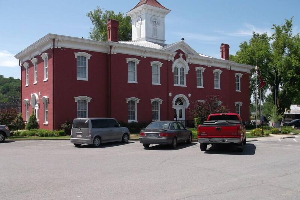 Photo of Others in Lynchburg