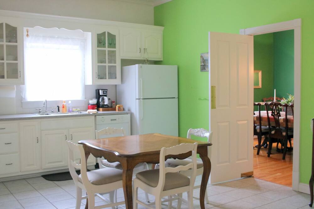 Photo of Bedroom in Lynchburg