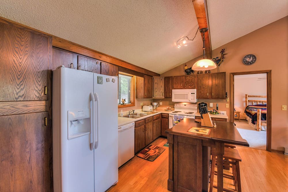 Photo of Kitchen in Valley Creek Run