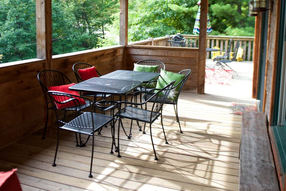 Photo of Patio Balcony in Apple Ridge