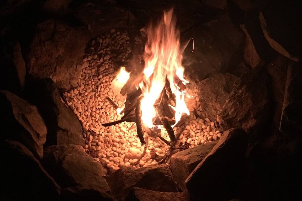 Photo of Outdoor in Apple Ridge