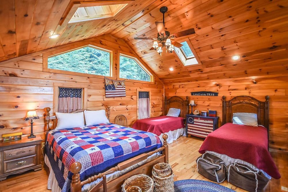 Photo of Bedroom in Apple Ridge
