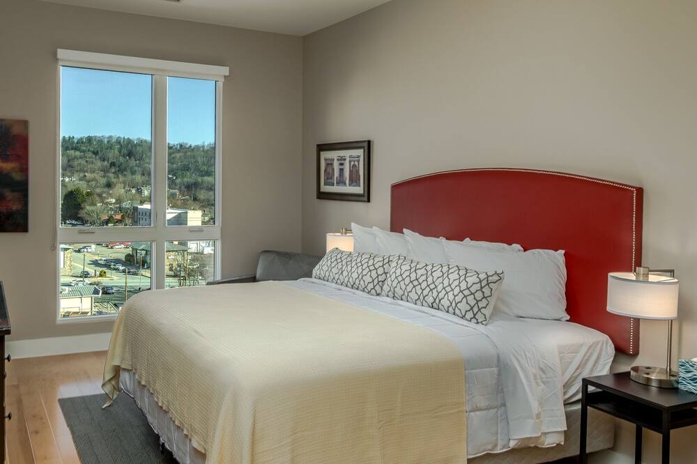 Photo of Bedroom in South French Broad