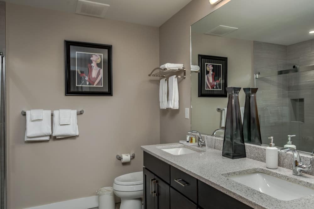 Photo of Bathroom in South French Broad