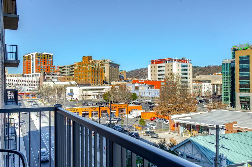 Photo of Patio Balcony in South French Broad