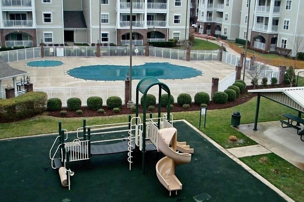 Photo of Outdoor in Pennington Bend