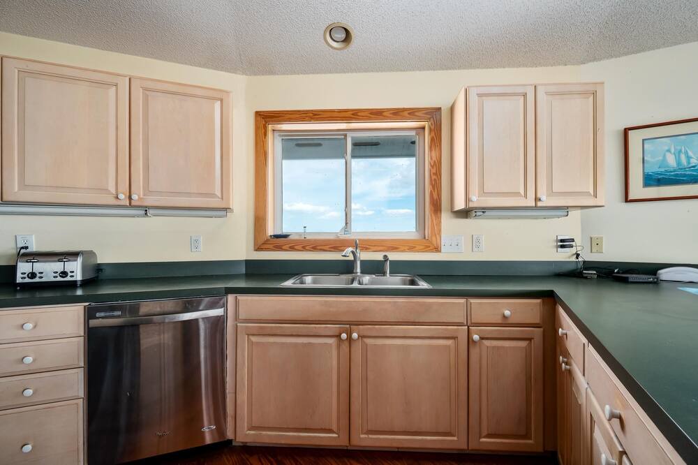 Photo of Kitchen in Cedar Island
