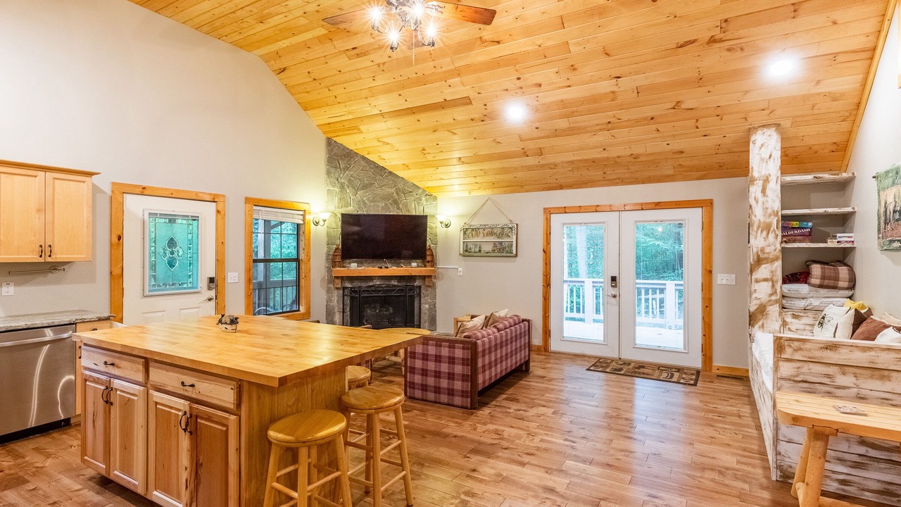 Photo of Kitchen in Qualla