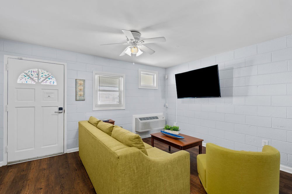 Photo of Livingroom in Kure Beach