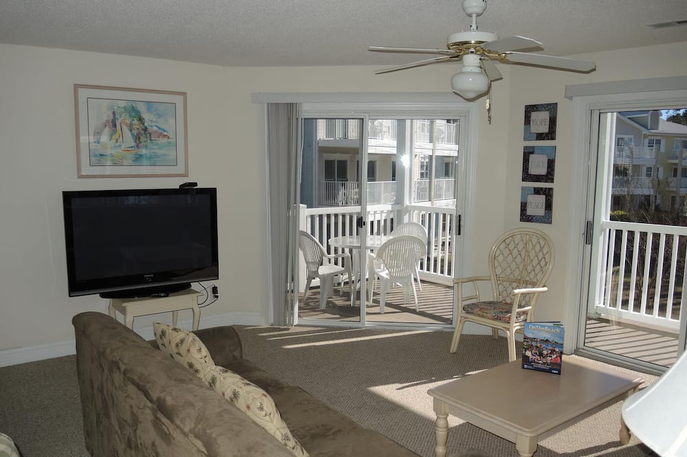 Photo of Livingroom in Calabash