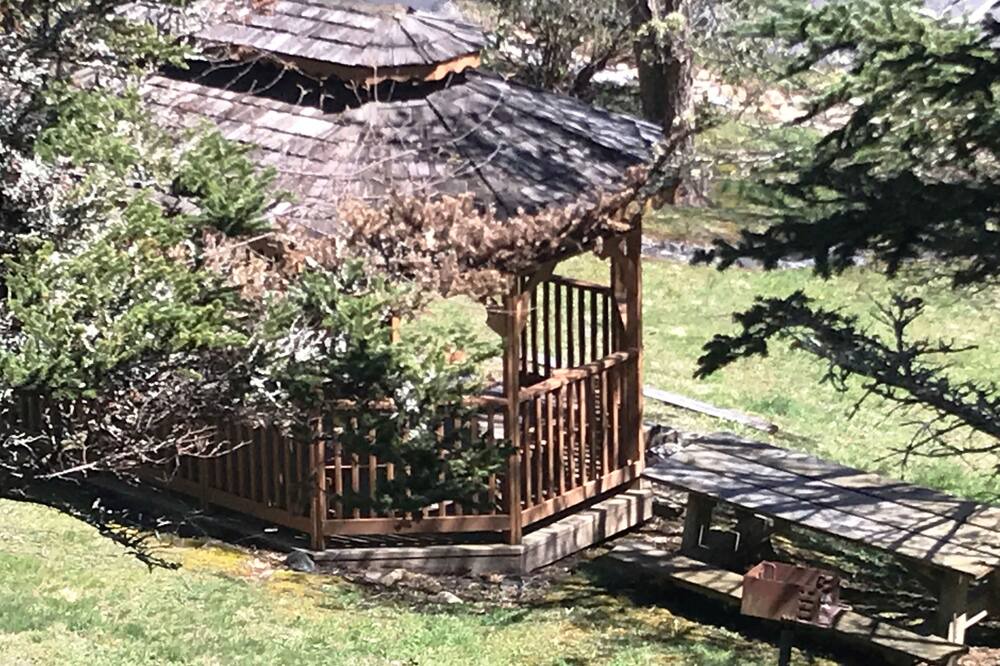 Photo of Others in Blowing Rock