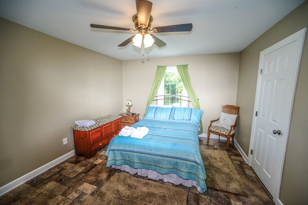 Photo of Bedroom in Lake Lure