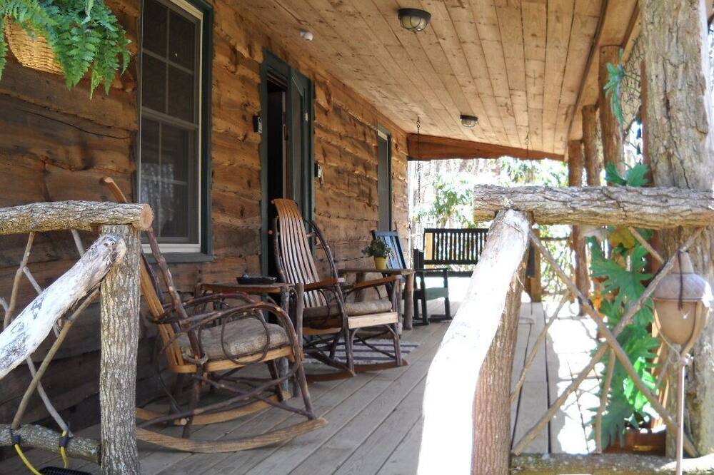 Photo of Patio Balcony in Maggie Valley