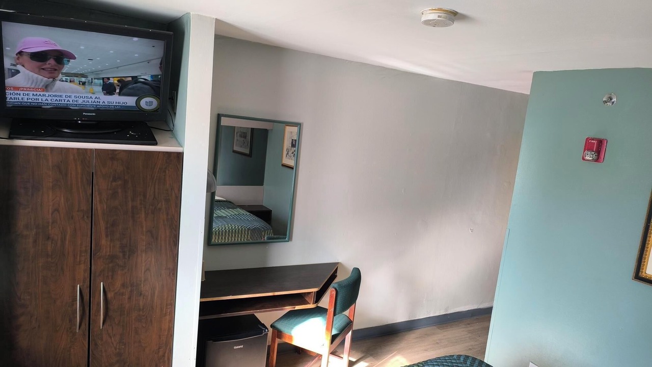 Photo of Bedroom in Homewood