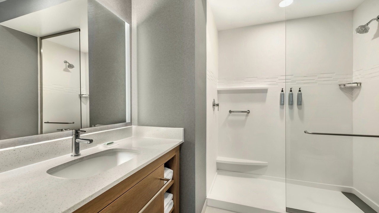 Photo of Bathroom in Gunter Afs
