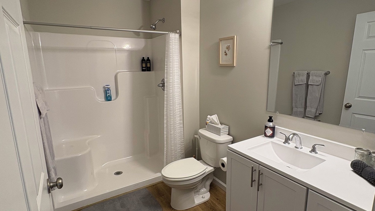 Photo of Bathroom in Long View