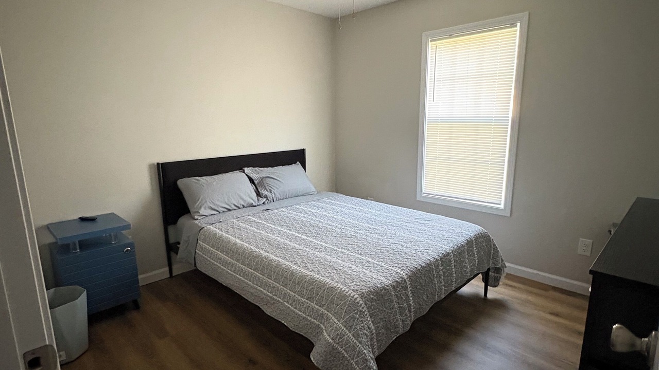 Photo of Bedroom in Long View