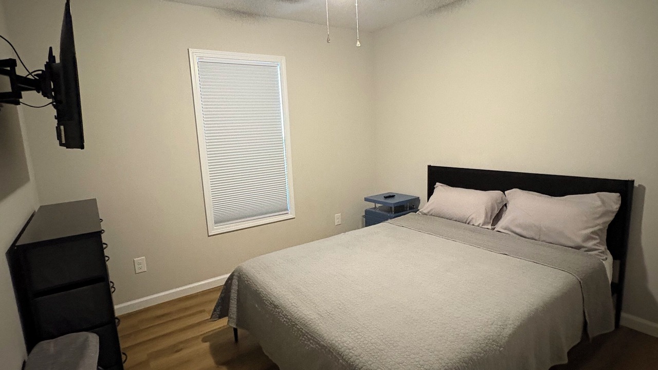 Photo of Bedroom in Long View