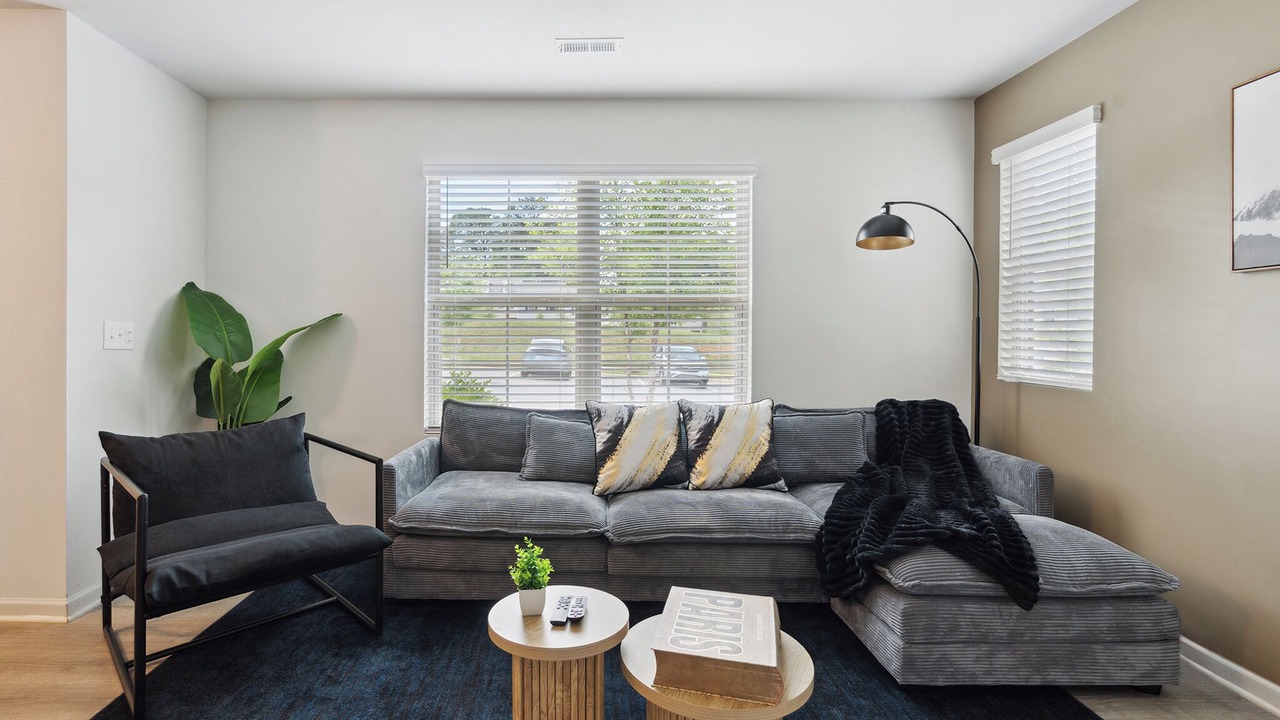 Photo of Livingroom in Southwest Raleigh