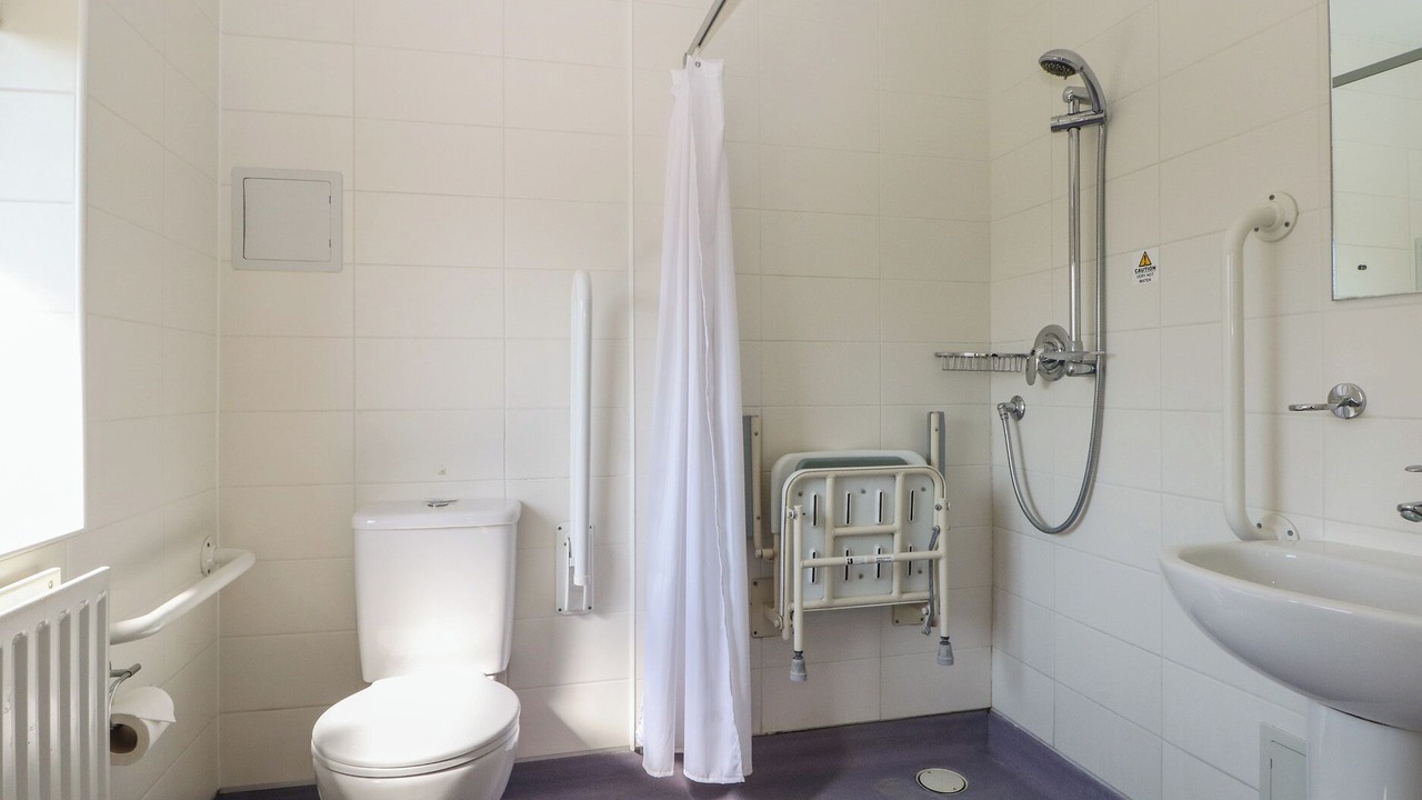 Photo of Bathroom in Littlehampton