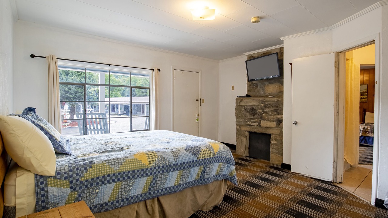 Photo of Bedroom in Cherokee