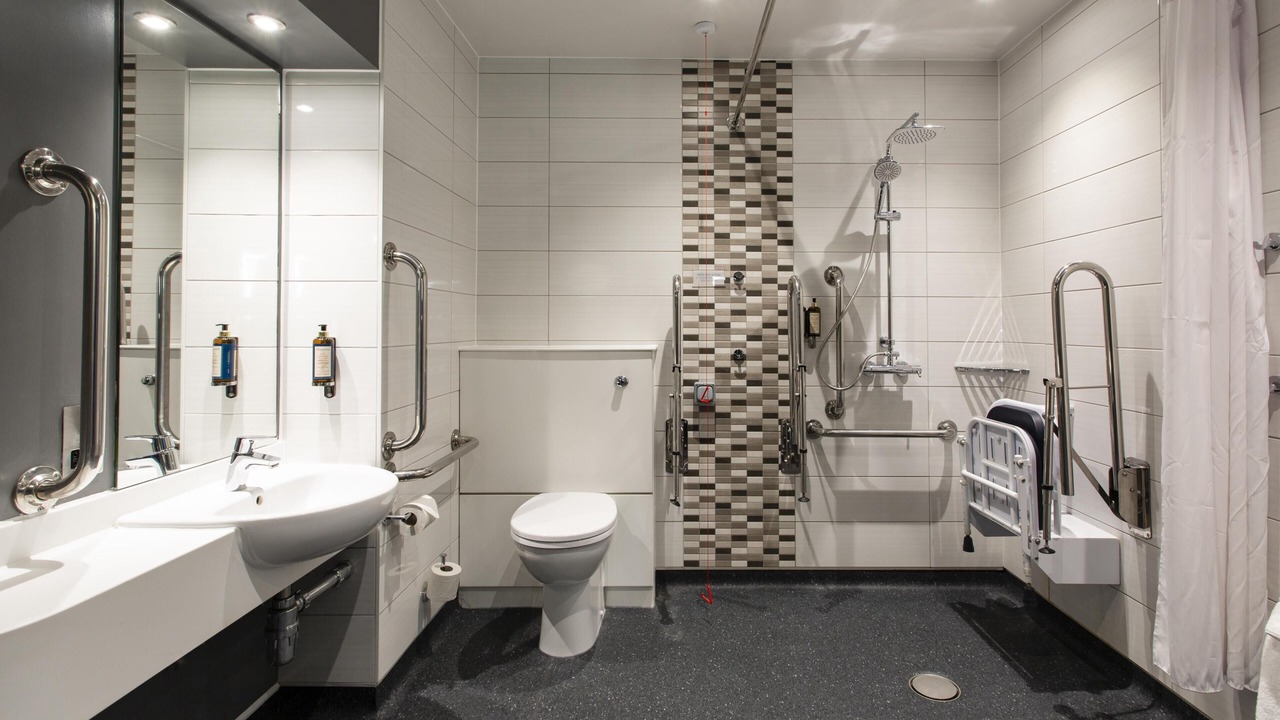 Photo of Bathroom in Reading