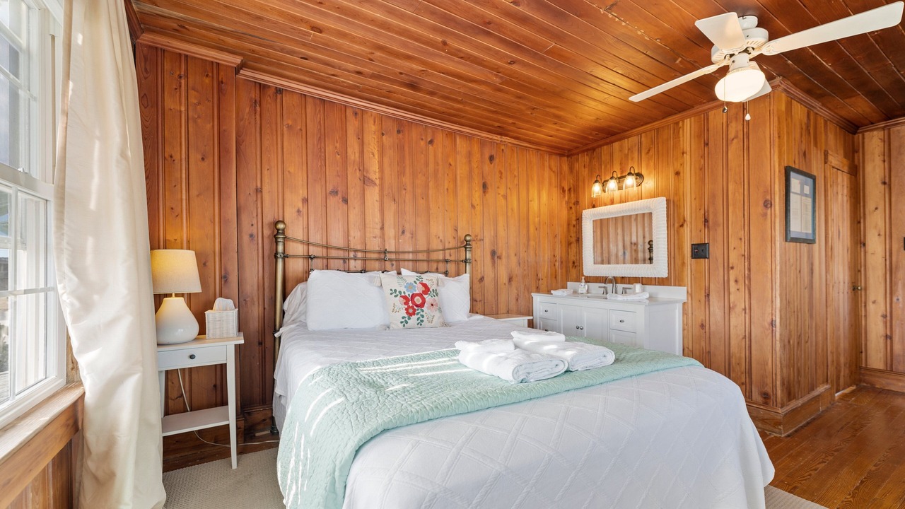 Photo of Bedroom in Kill Devil Hills