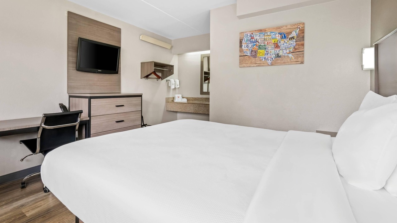 Photo of Bedroom in Hickory
