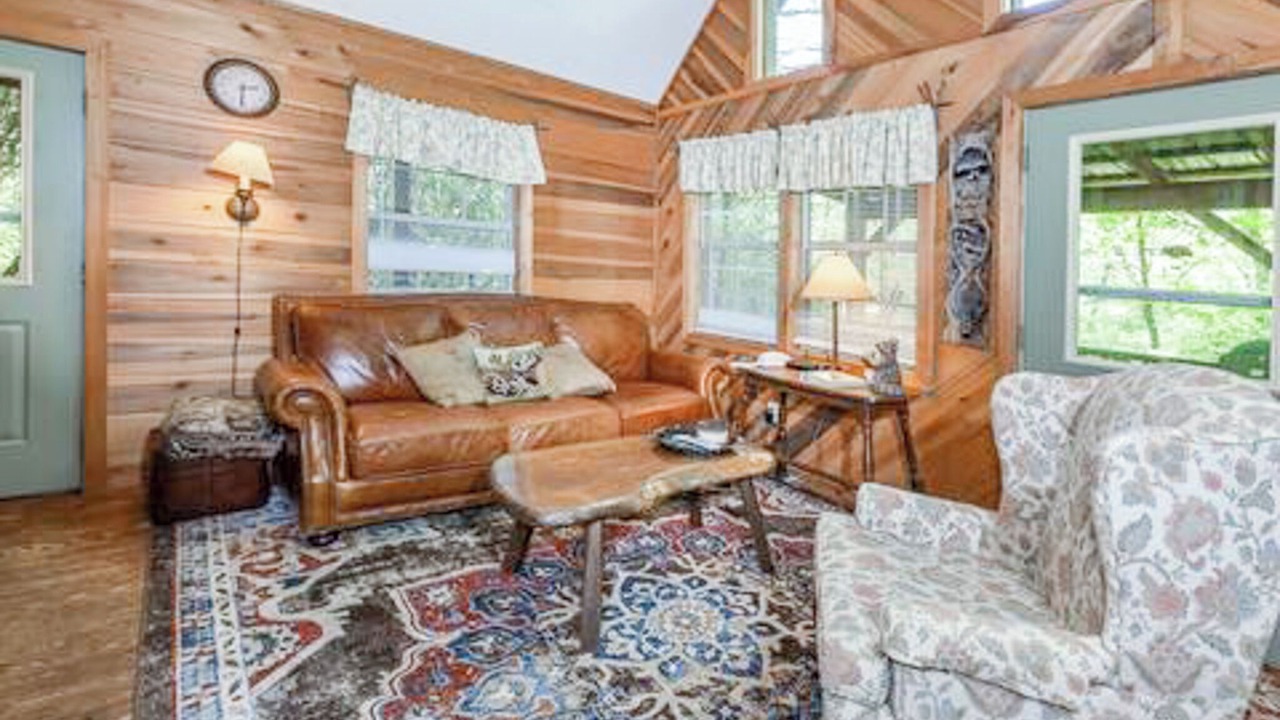 Photo of Bedroom in Lake Toxaway