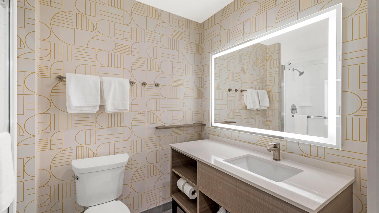 Photo of Bathroom in Calera