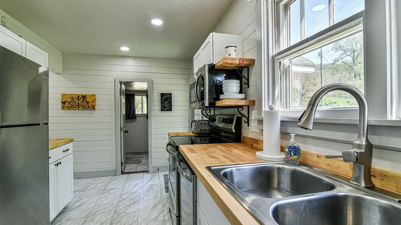 Photo of Kitchen in Swannanoa