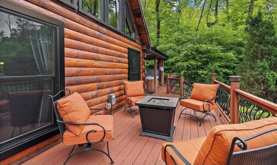Photo of Patio Balcony in Linville Ridge