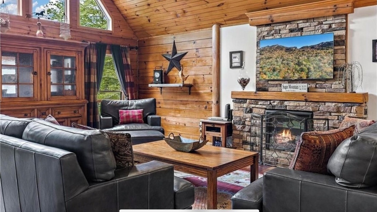 Photo of Livingroom in Linville Ridge