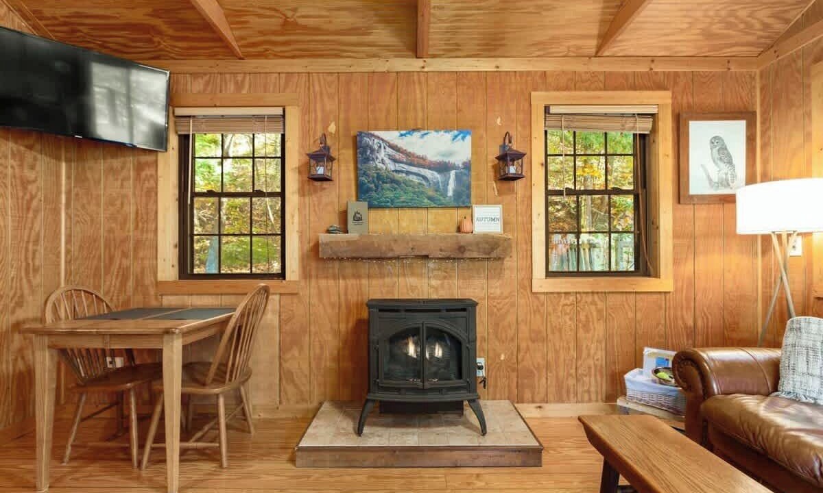 Photo of Livingroom in Chimney Rock